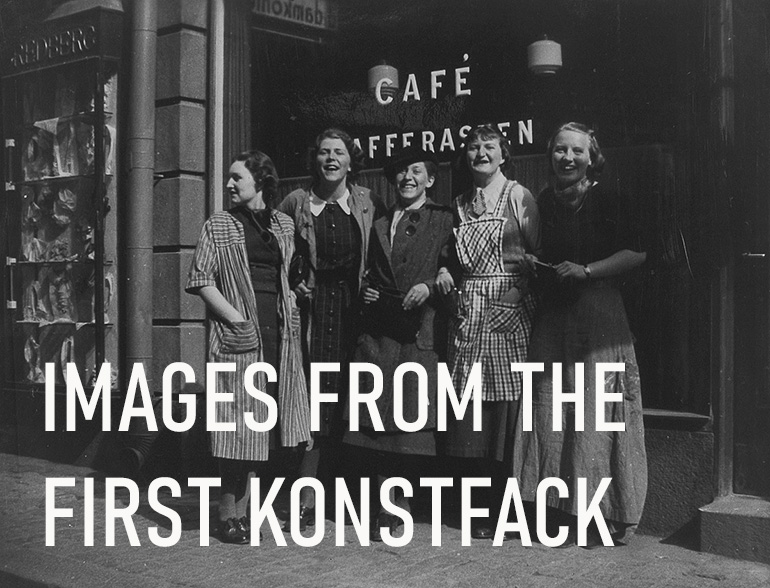 Students outside Café Kafferasten at Sergelgatan, photographer unknown