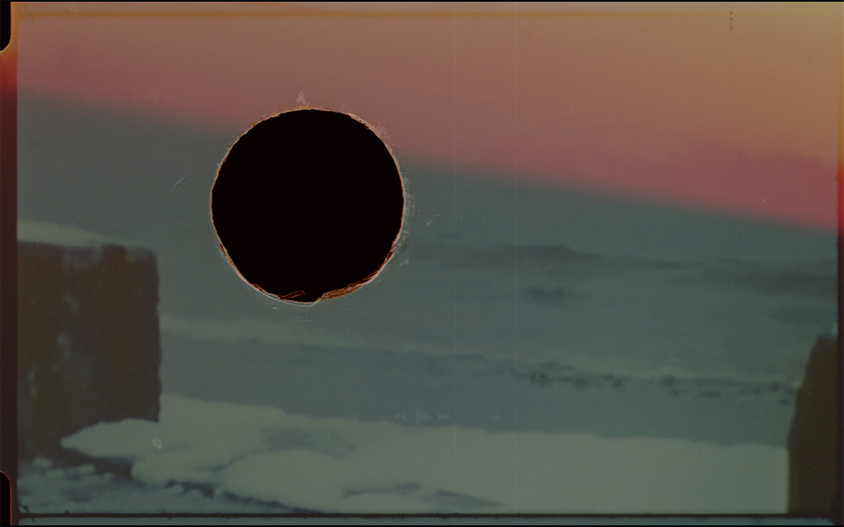 Världen bortom denna – Lina Selander och Petra Carlsson Redell
